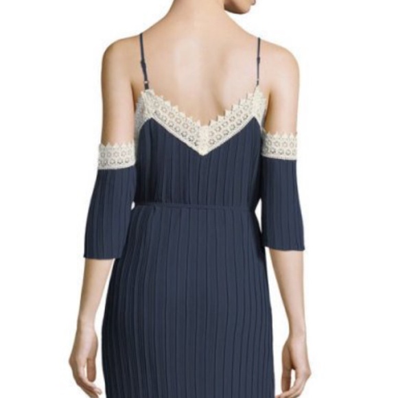 NWT Free Generation Pleated Cold Should Dress - Picture 2 of 4